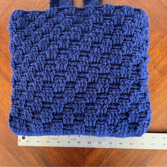 Handknitted Tote Bag - Picture 4 of 7